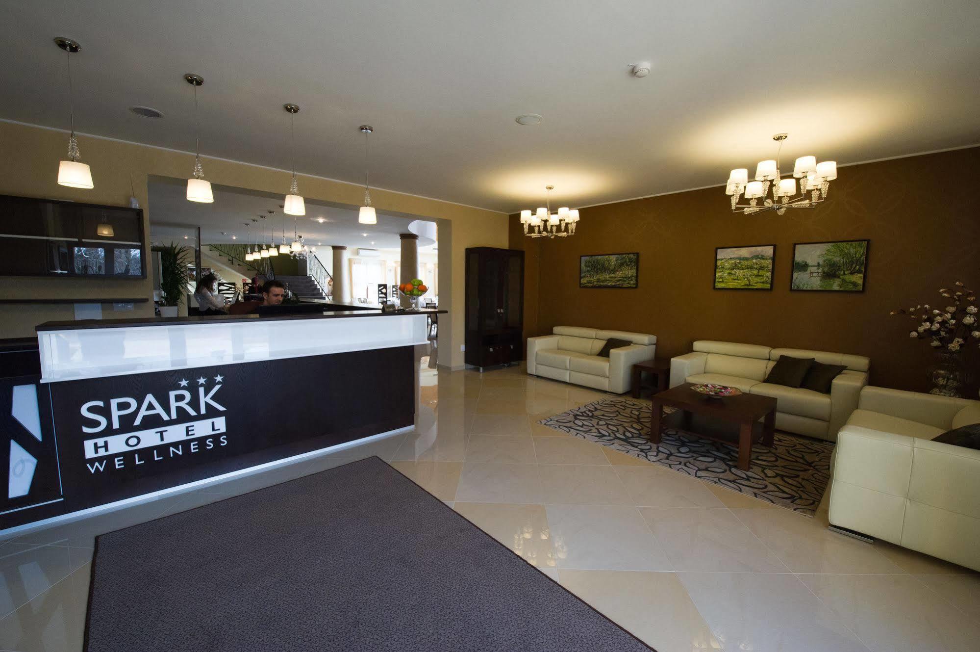 Wellness Hotel Spark Malacky Exterior foto